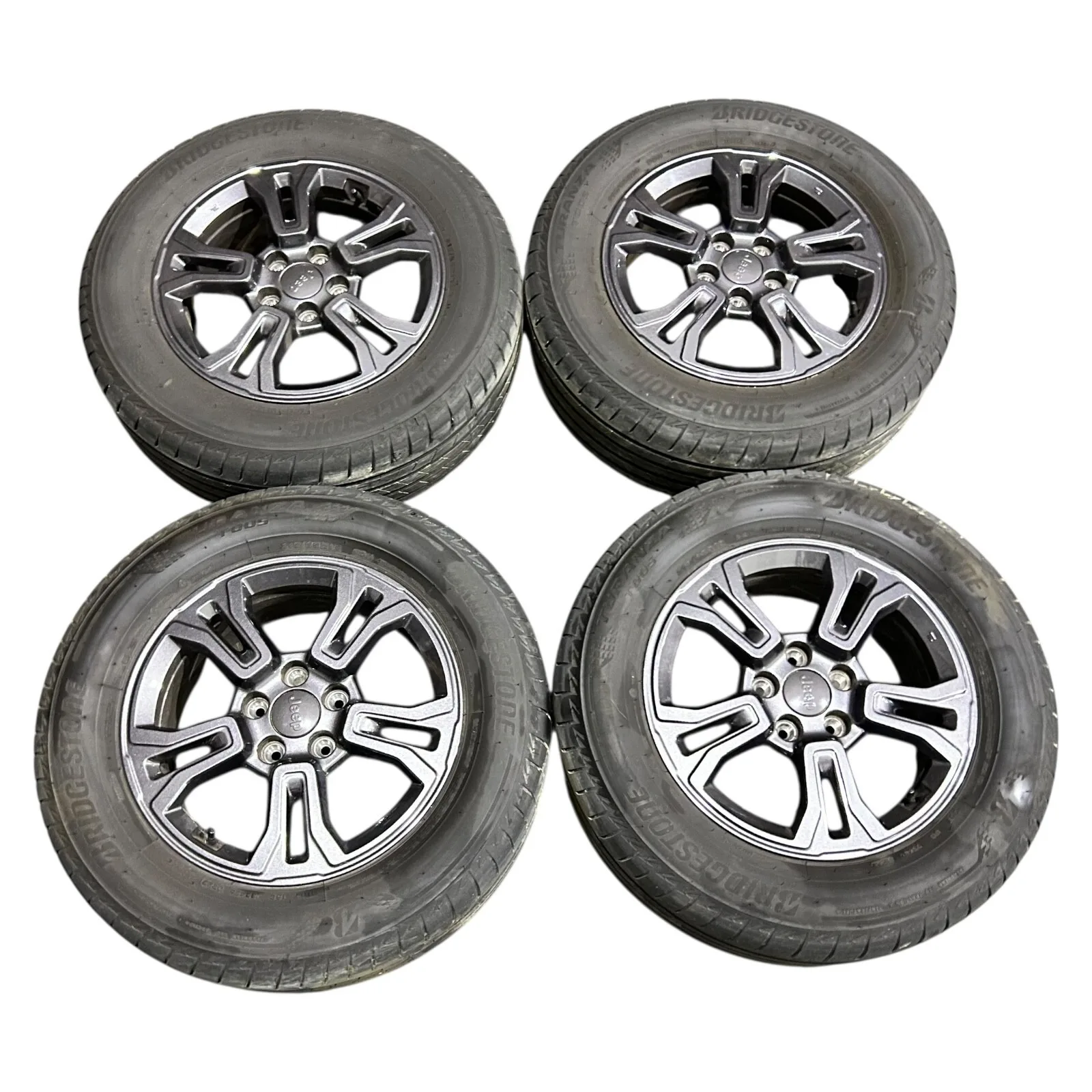 Ruote Jeep Renegade 1.6 Mjt (96 KW)(2020 IN Poi) Cerchi + Gomme 215/65 R16