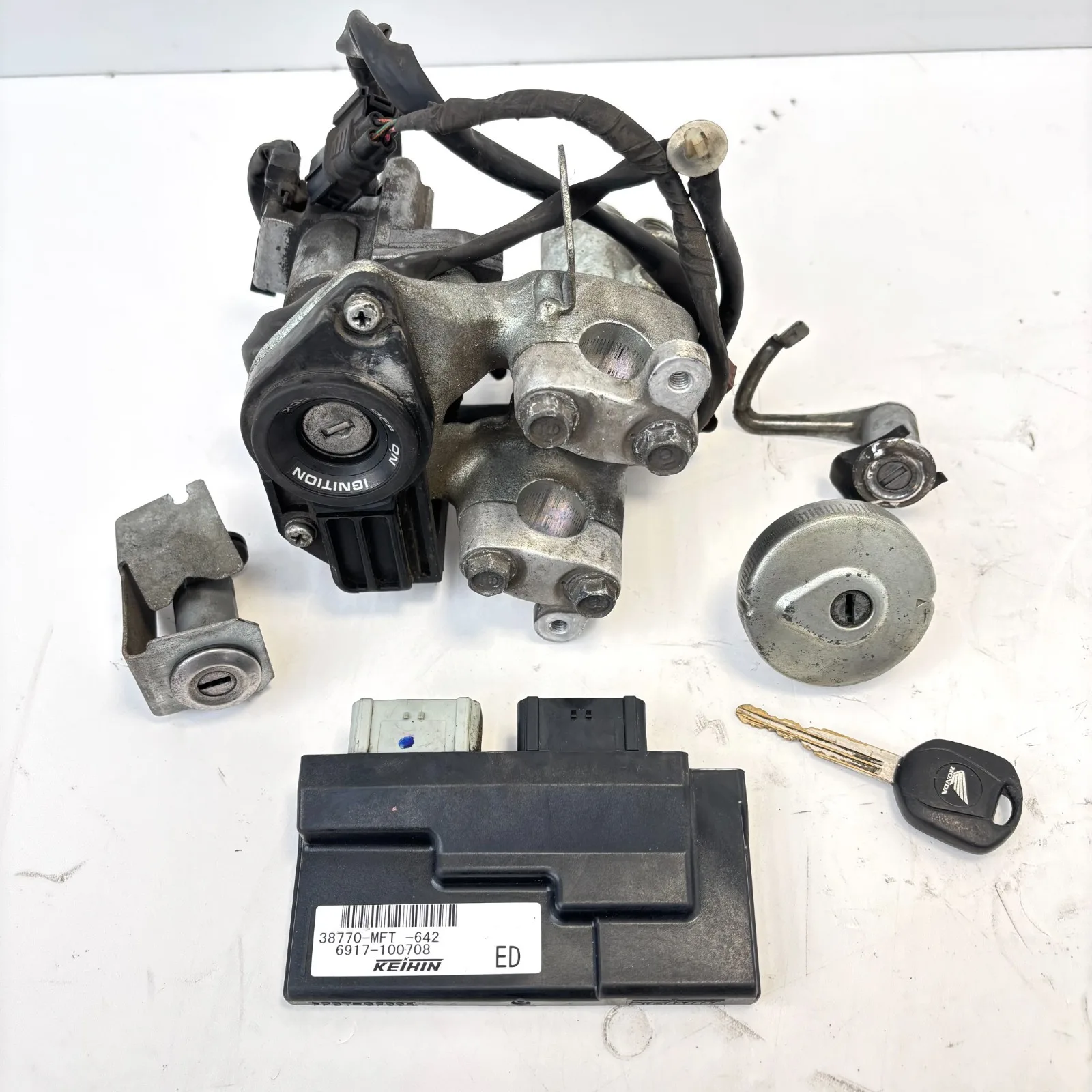 Kit Centralina Motore Honda SW-T 400 (2009-2016) Blocchetto+Chiave+Imparigli